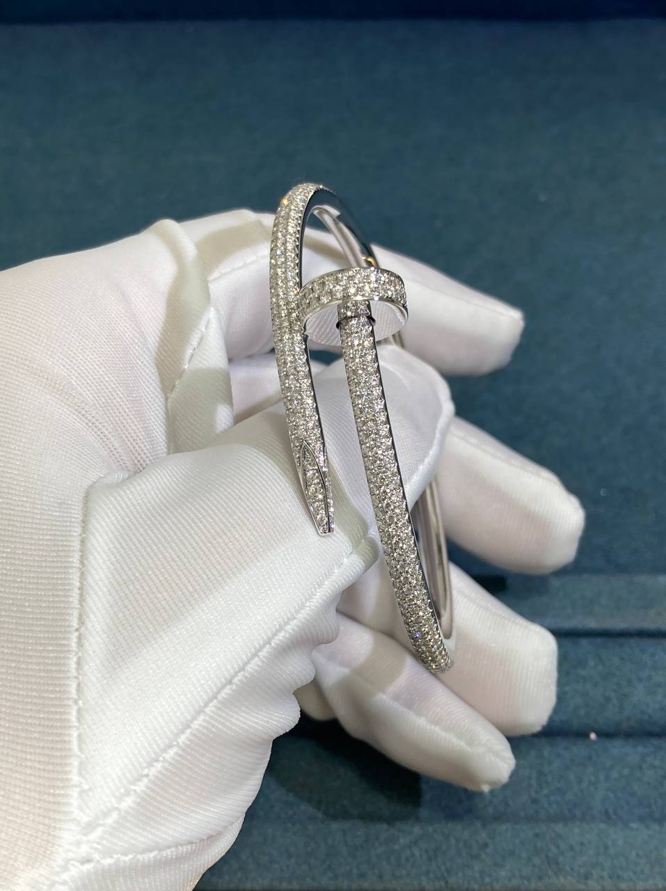 Nail full pave diamond bracelet