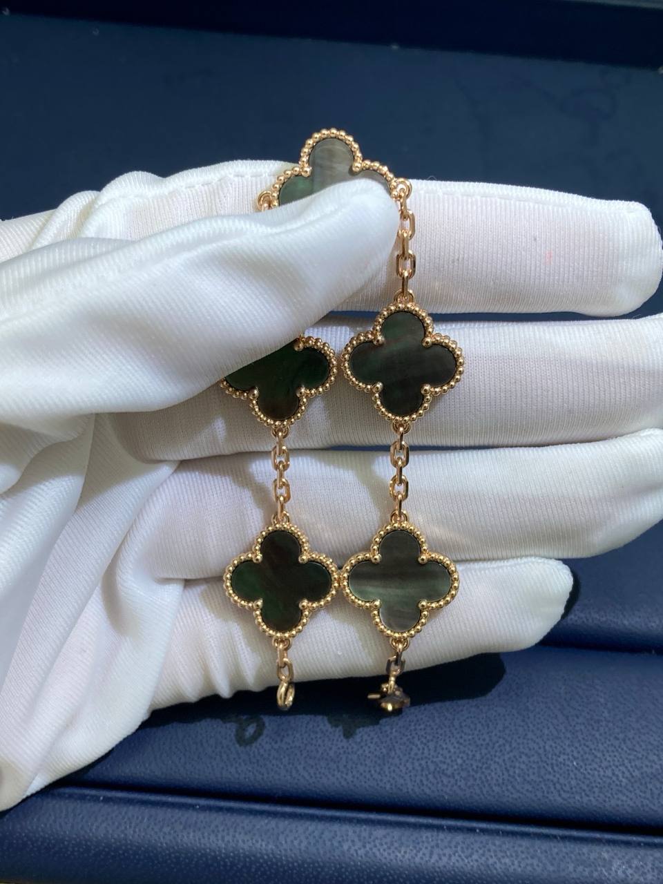 VC grey Mother-of-Pearl bracelet