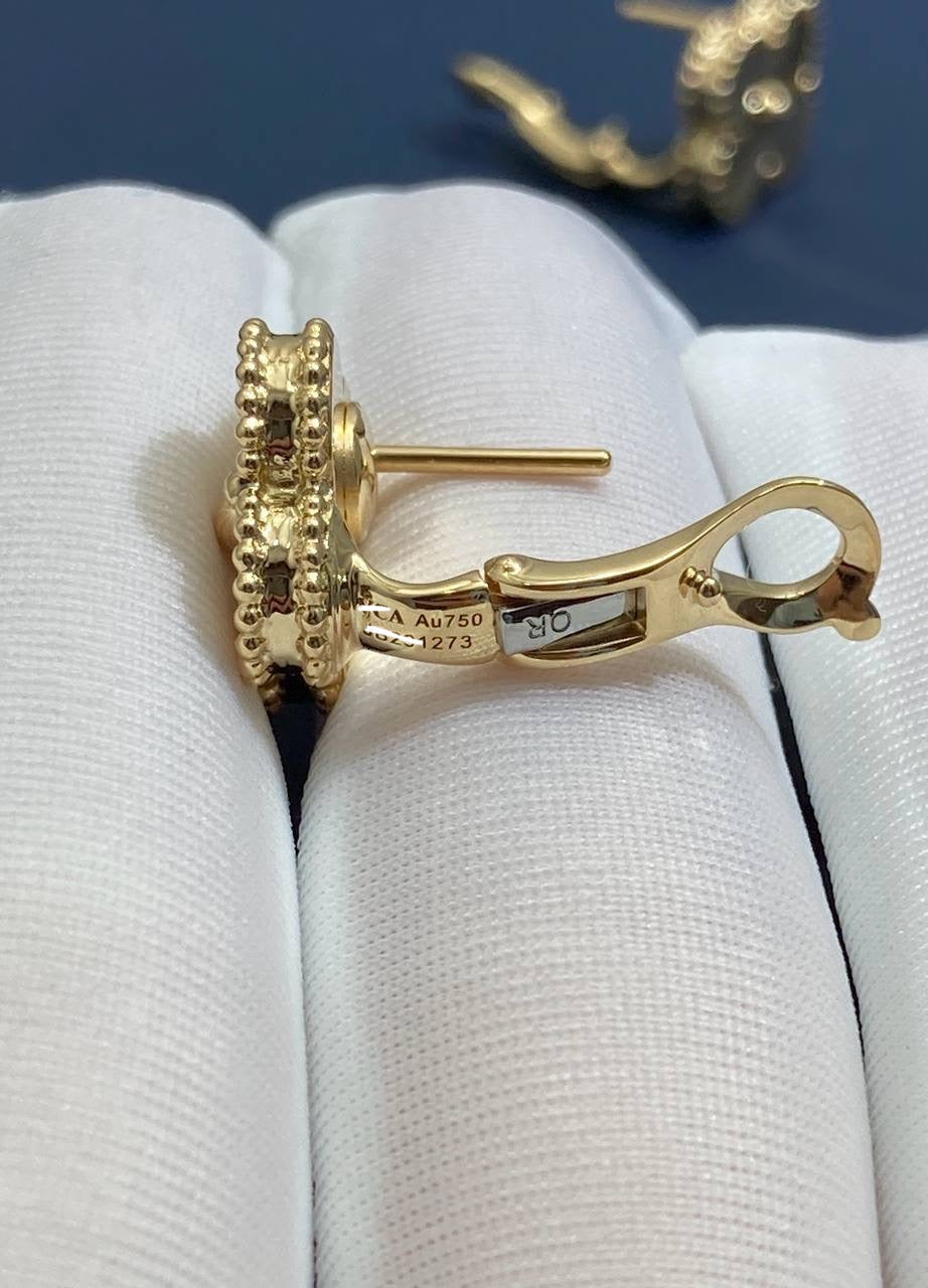 VC Guilloche earrings 15mm