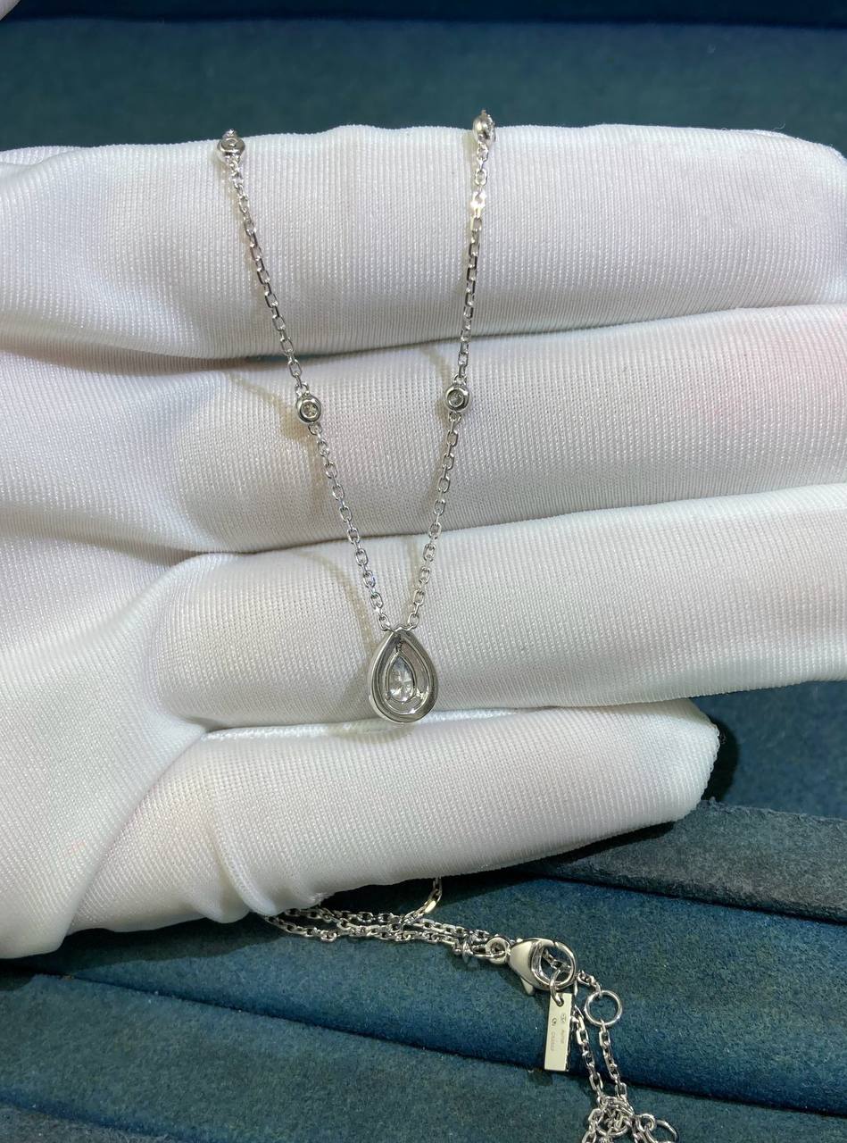 MSSK two-rows necklace with pear-cut and Emerald-cut diamonds
