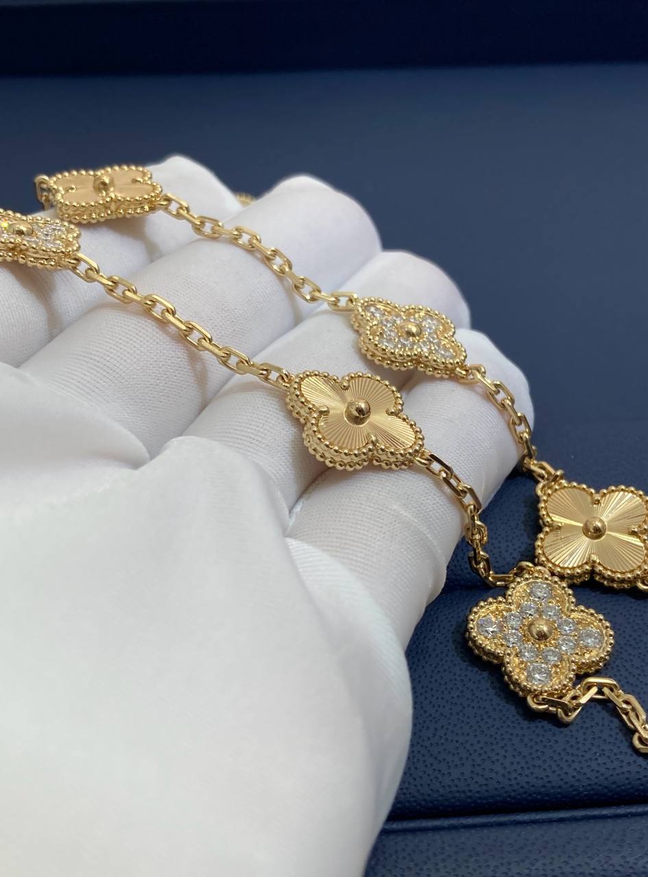 VC 10 motif Guilloche necklace with diamonds