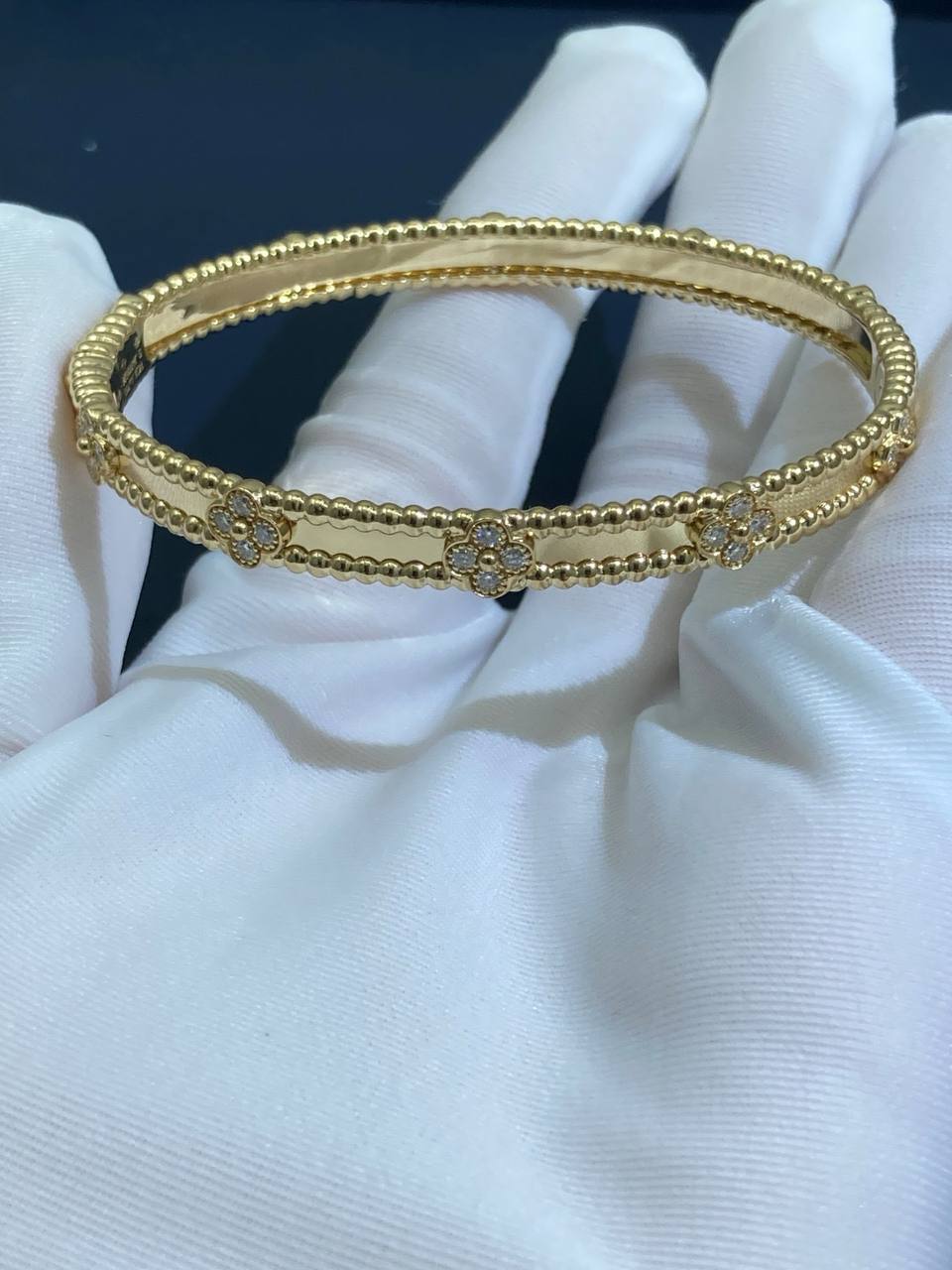 VC floral bracelet with diamonds