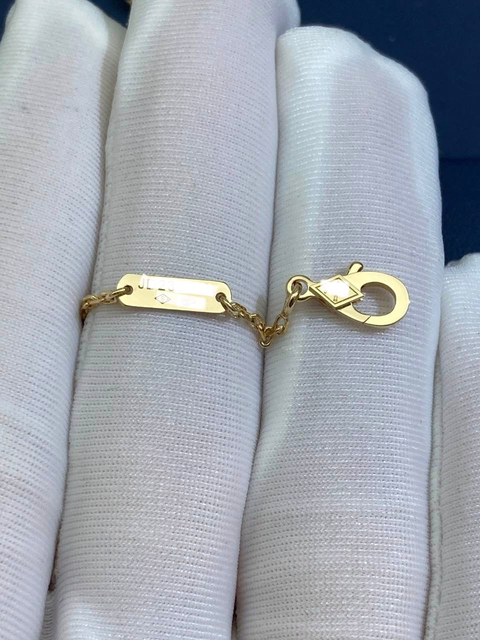 VC white Mother-of-Pearl pendant