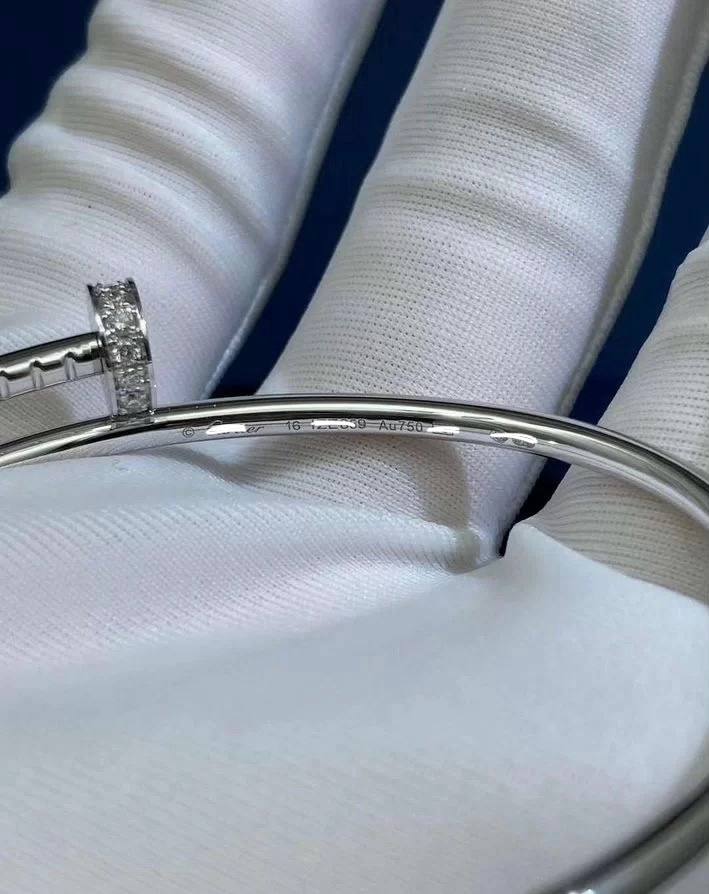 Nail bracelet with diamonds, Small model
