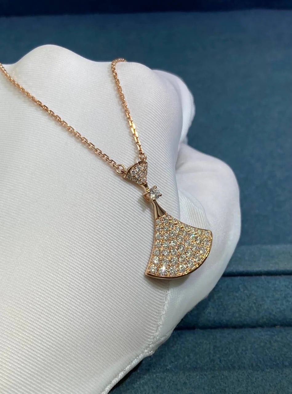 Diva full pave diamond pendant