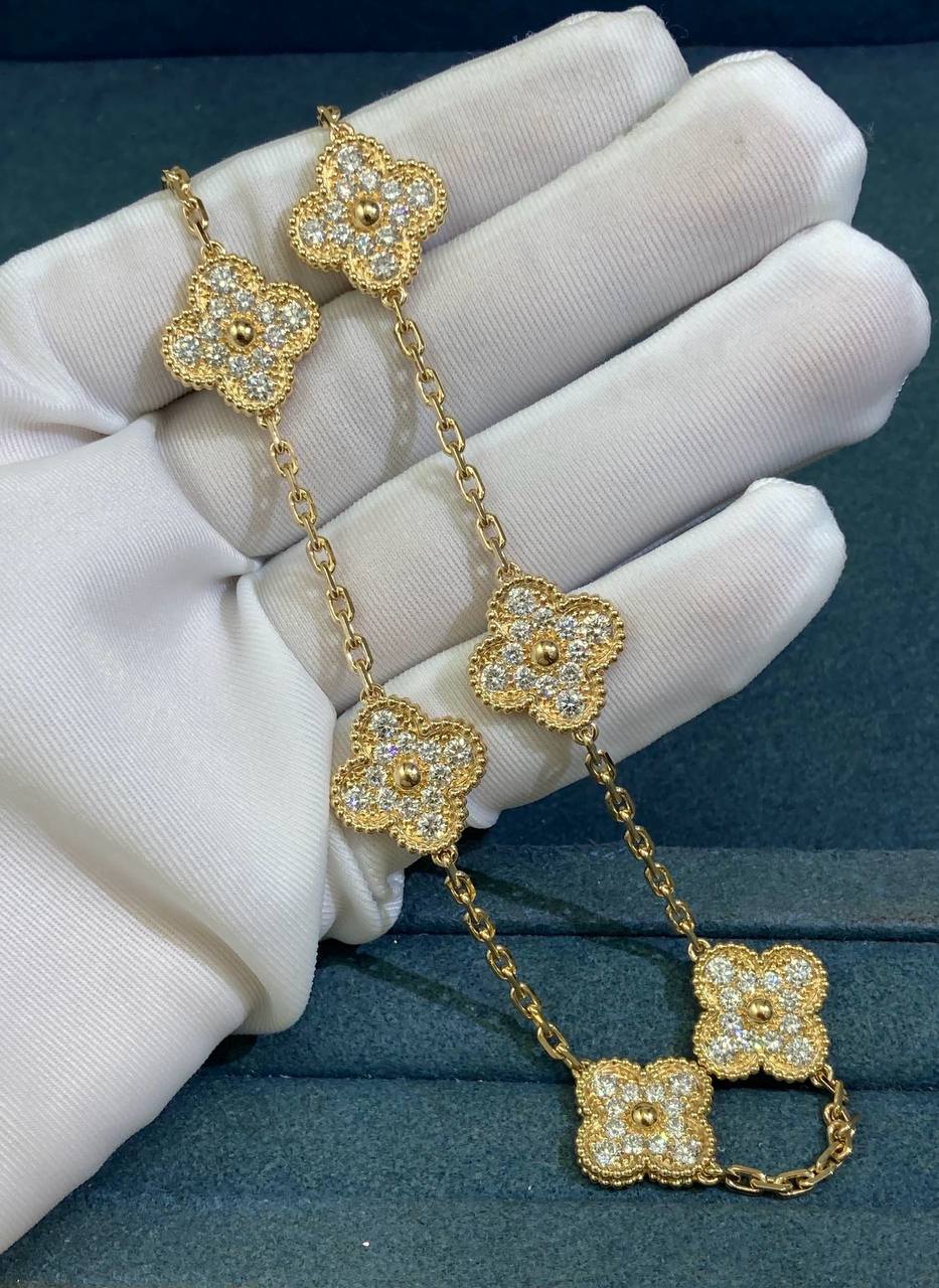 VC 10 motif full pave diamond necklace