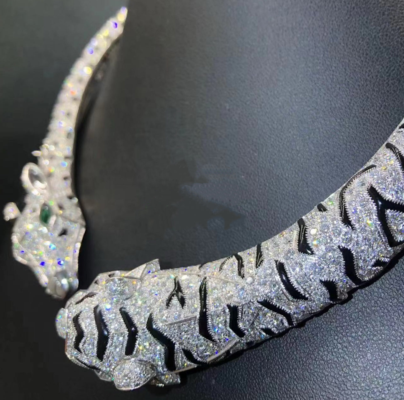 Tiger and Giraffe full pave diamond necklace, Large model