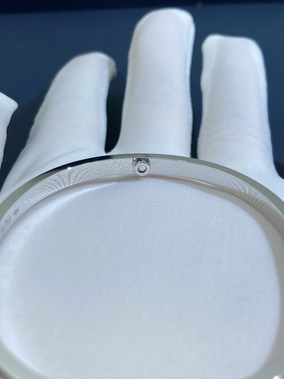 Pulsera Love con pavé completo de diamantes Modelo pequeño