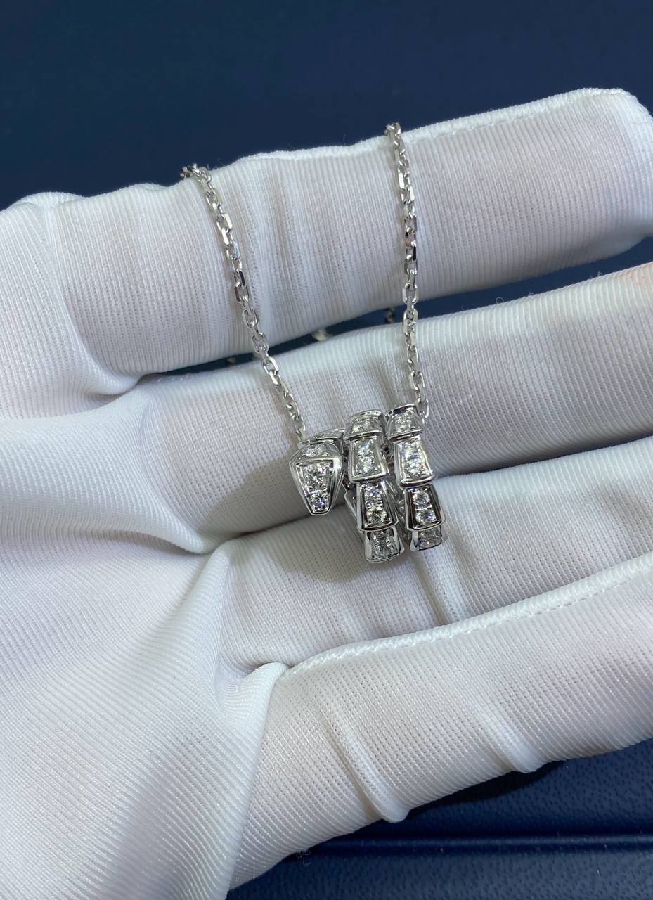 Serpenti full pave diamond pendant