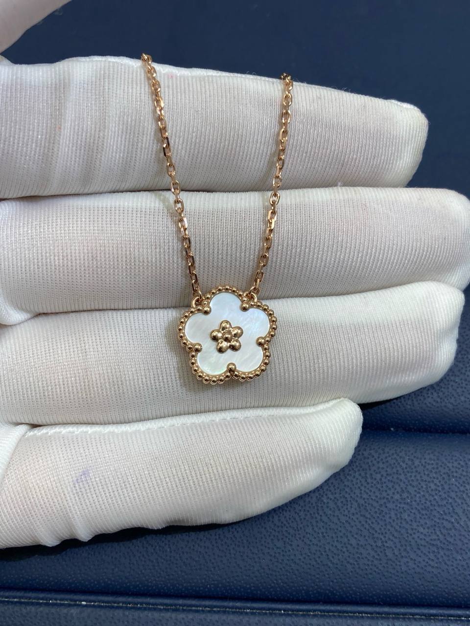 VC Blossom pendant