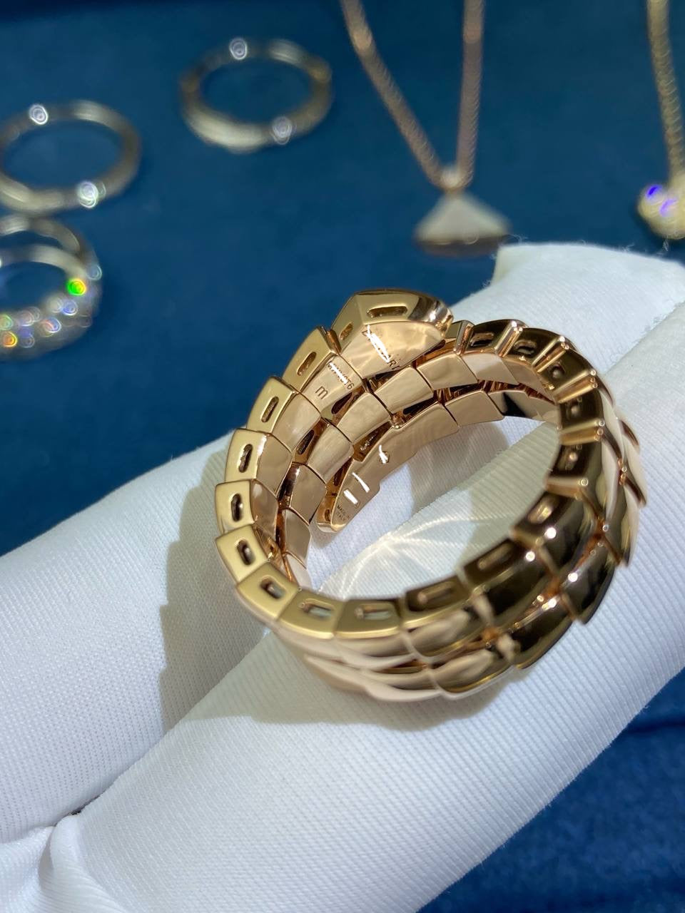 Serpenti double row ring with diamonds