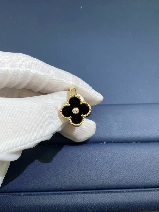 VC onyx ring with 1 diamond