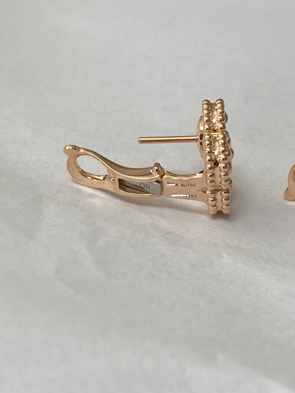 VC Blossom earrings 14mm