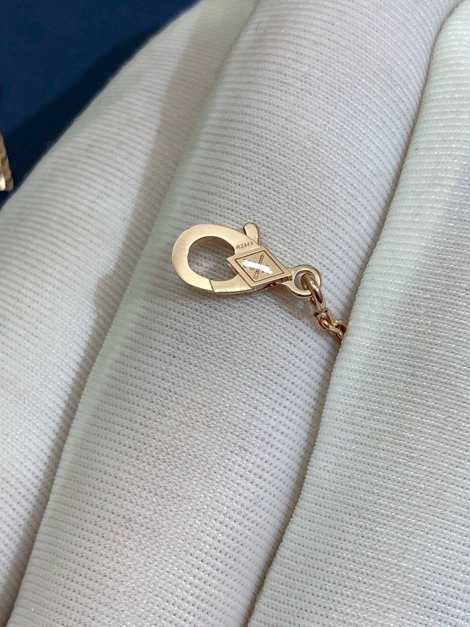 VC Blossom pendant