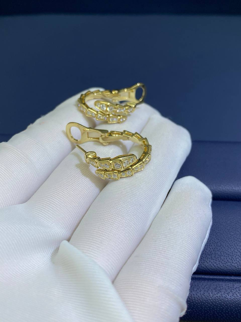 Serpenti full pave diamond earrings