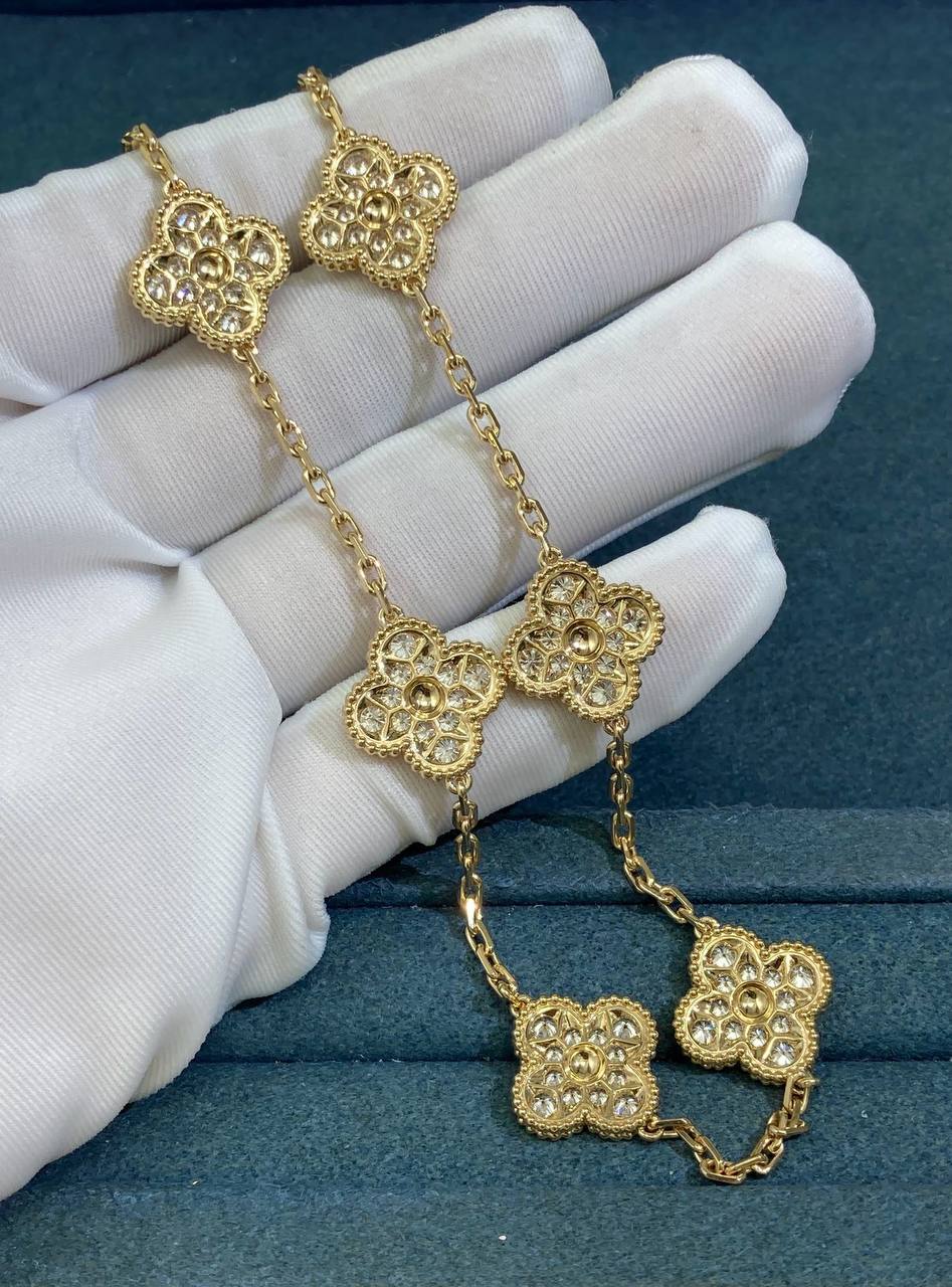 VC 10 motif full pave diamond necklace