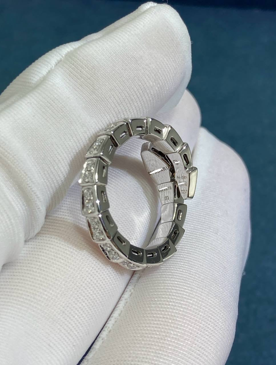 Serpenti full pave diamond ring, Small model