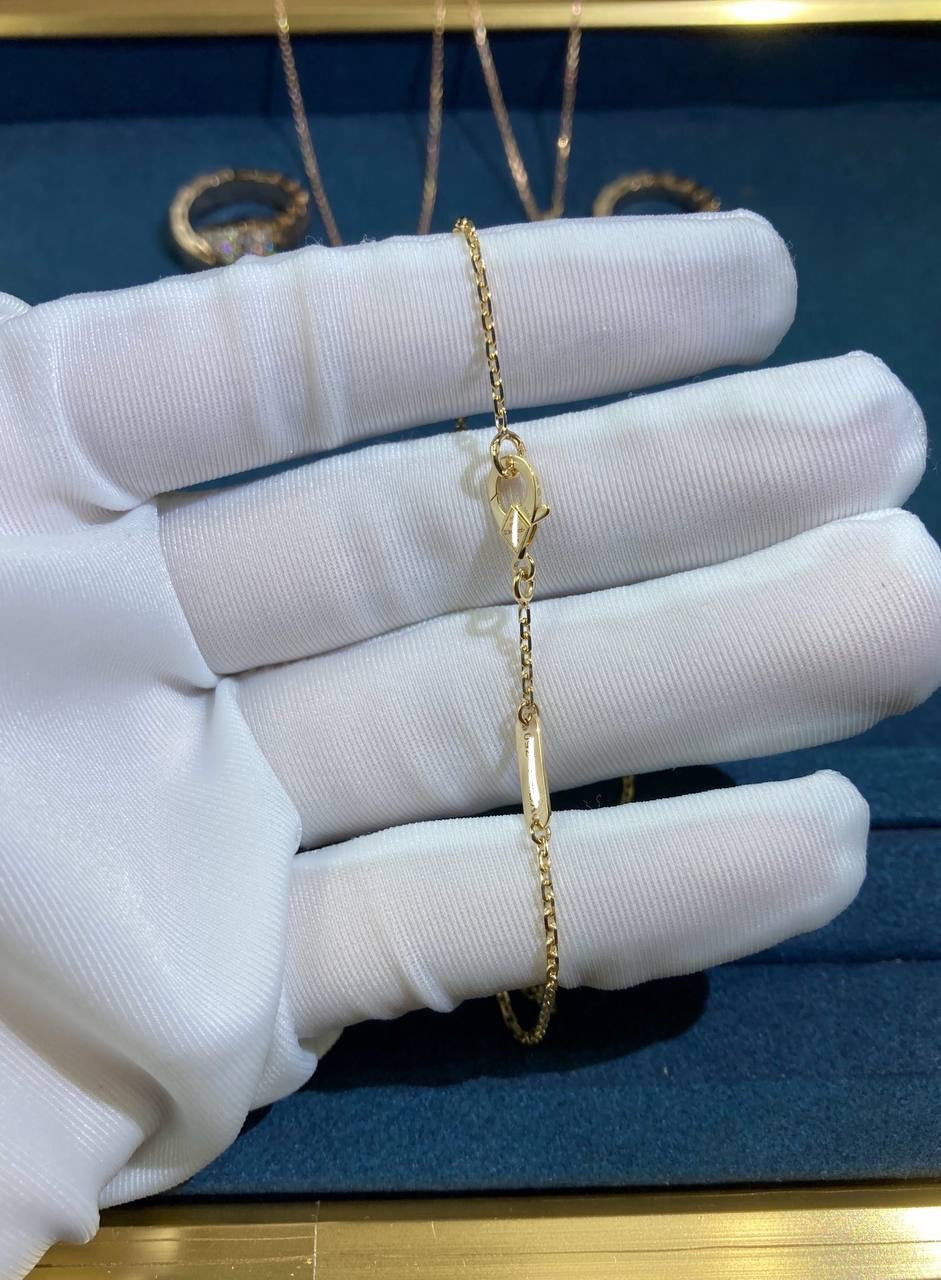 VC pendant with diamonds