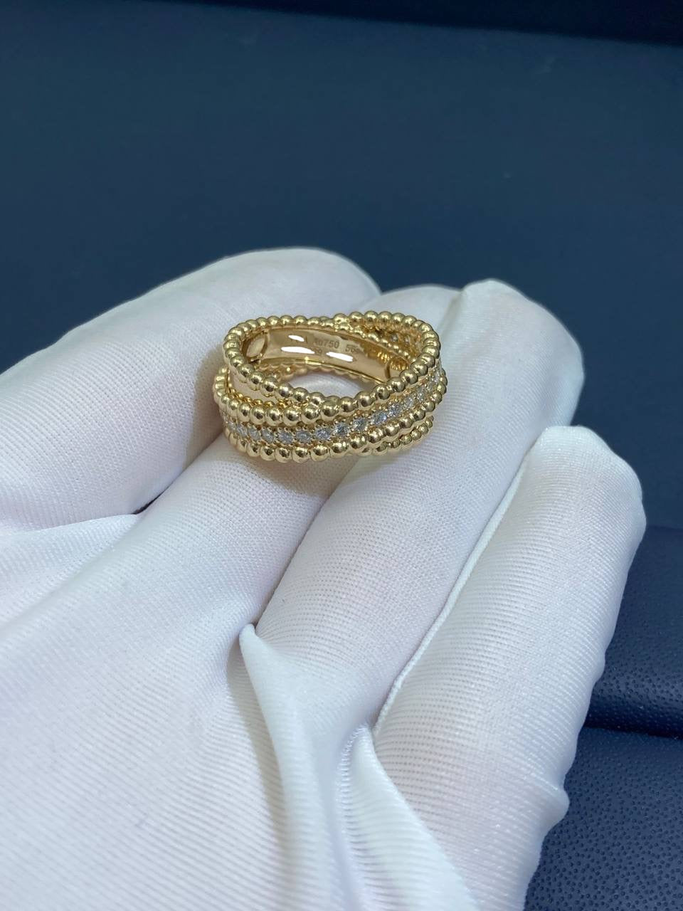 VC duo ring with diamonds