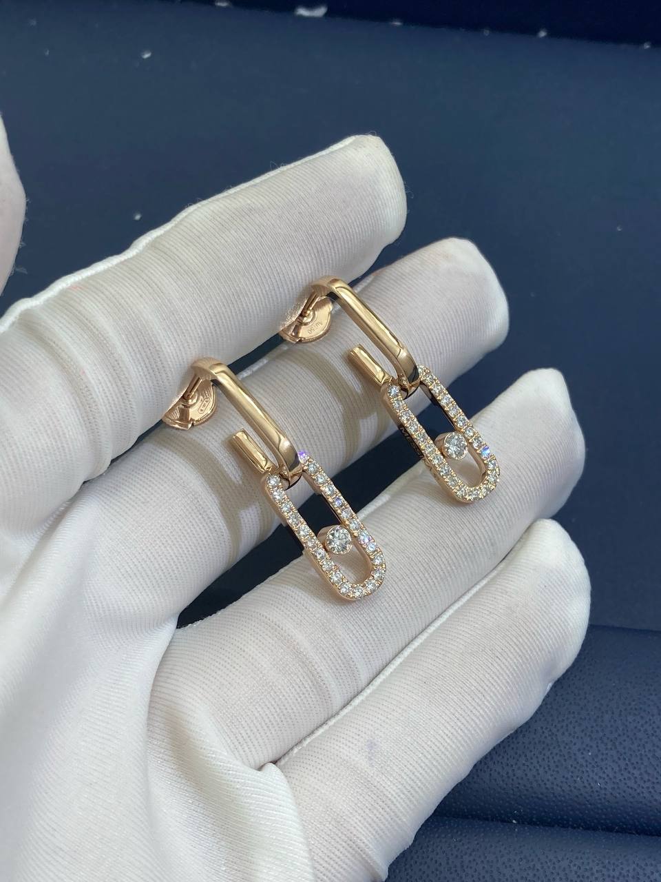 MSSK pendant earrings with diamonds
