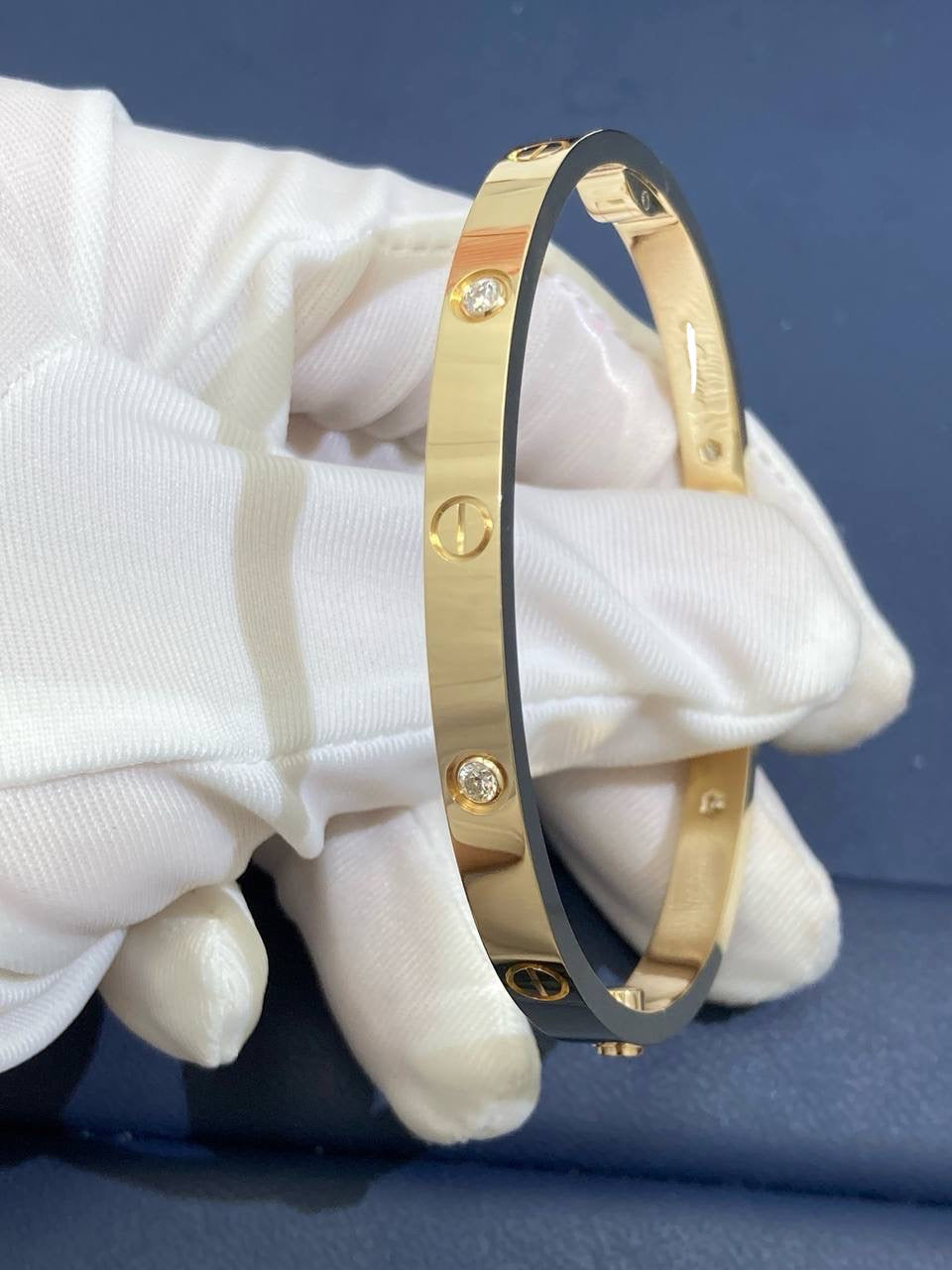 Love bracelet with 6 diamonds, Small model