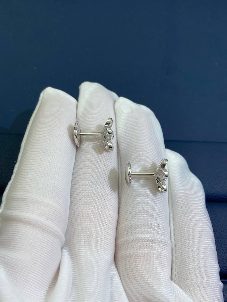 VC Floral full pave diamond earrings, Mini model