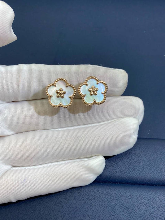 VC Blossom earrings 14mm