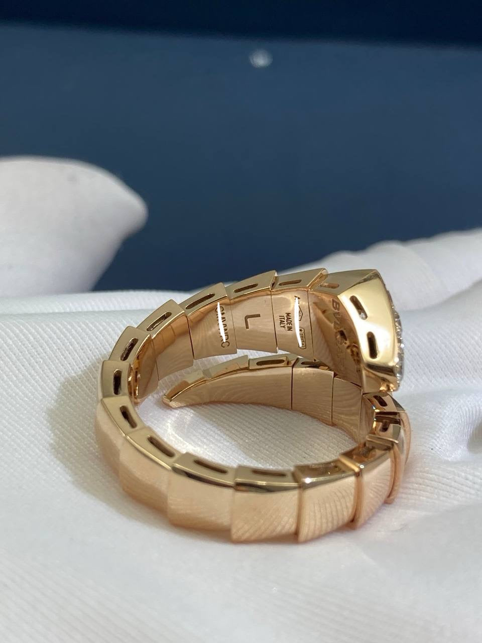 Serpenti ring with diamonds, Large model