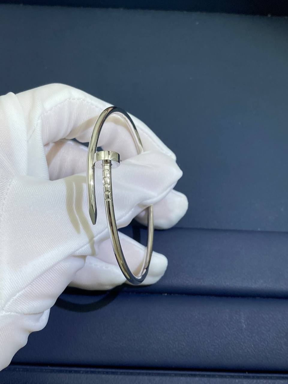Nail bracelet, Small model