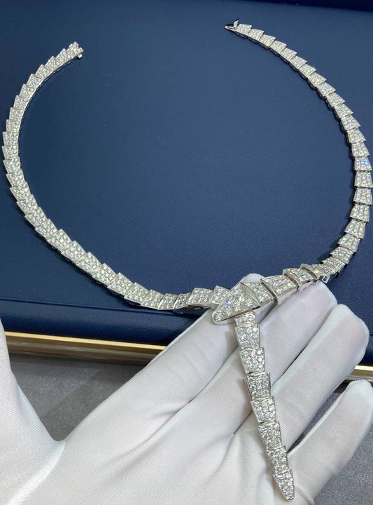 Serpenti full pave diamond necklace, Large model