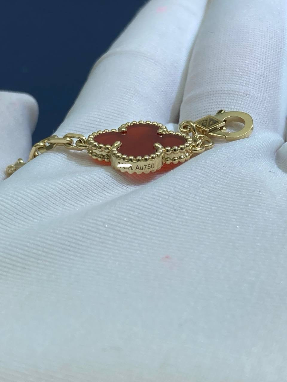 VC Carnelian bracelet