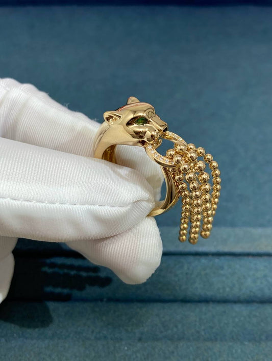 Panther ring with diamonds