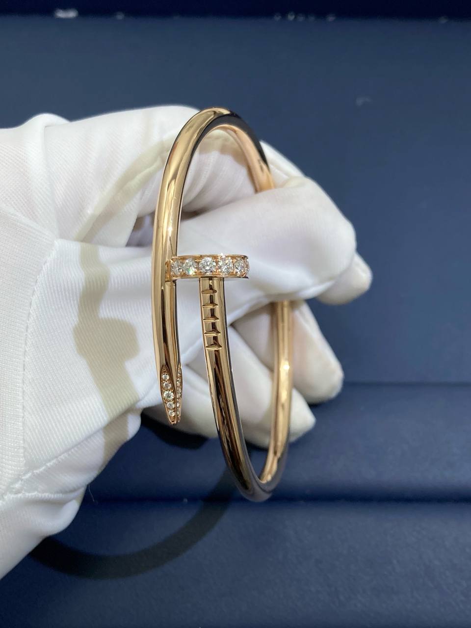 Nail bracelet with diamonds, Medium model