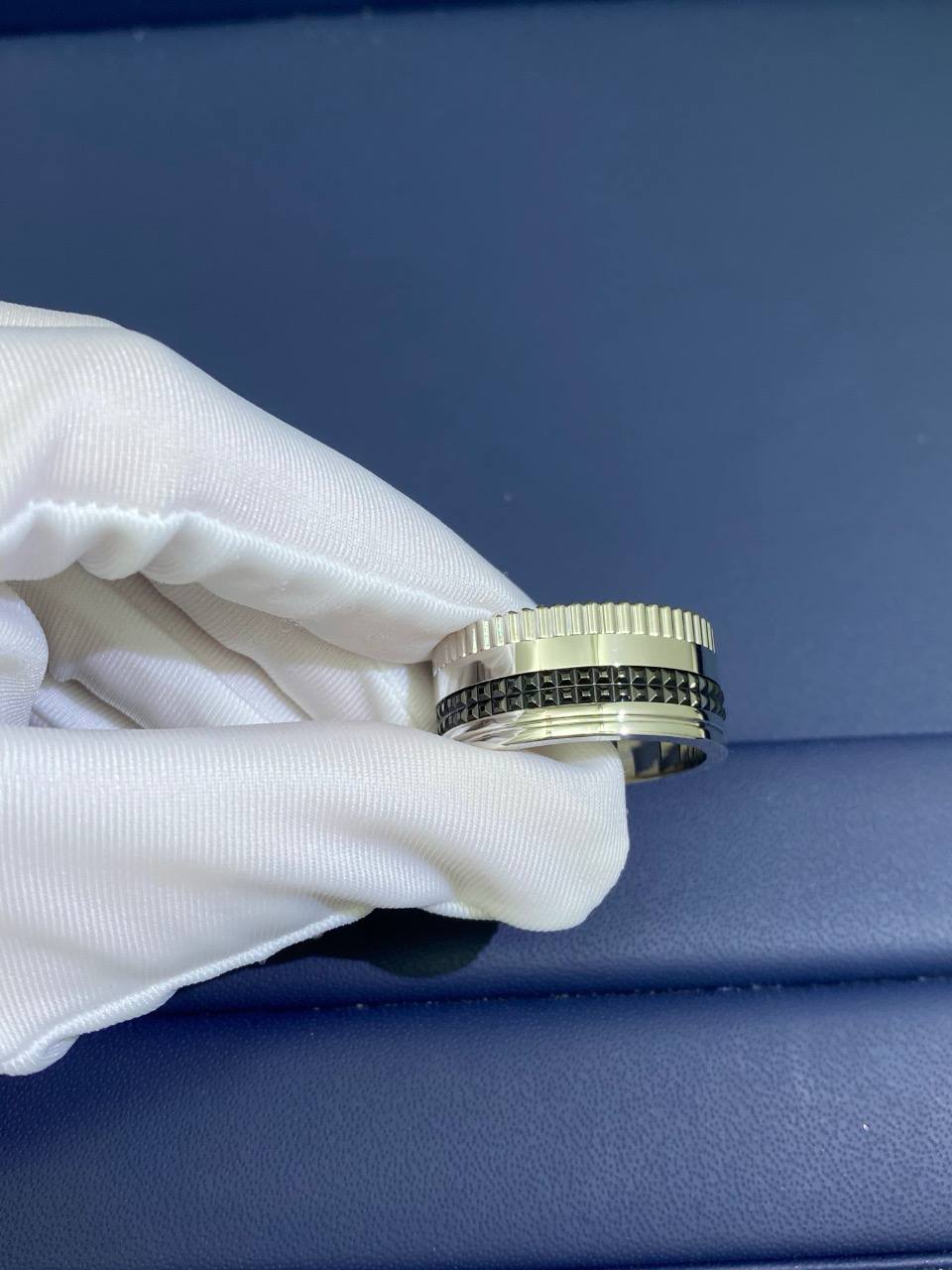 BCHRN ring with black PVD, Large model