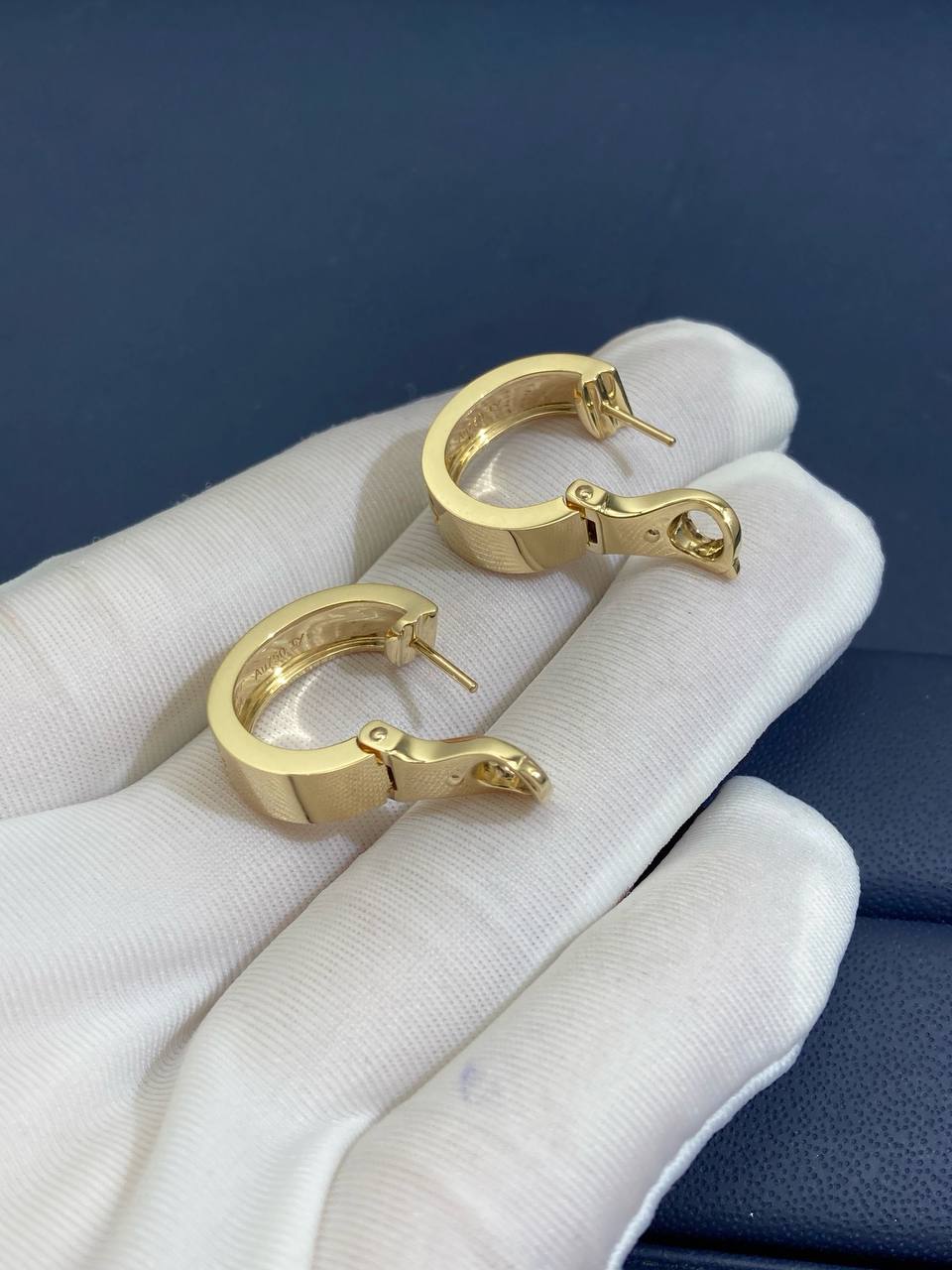 Love earrings