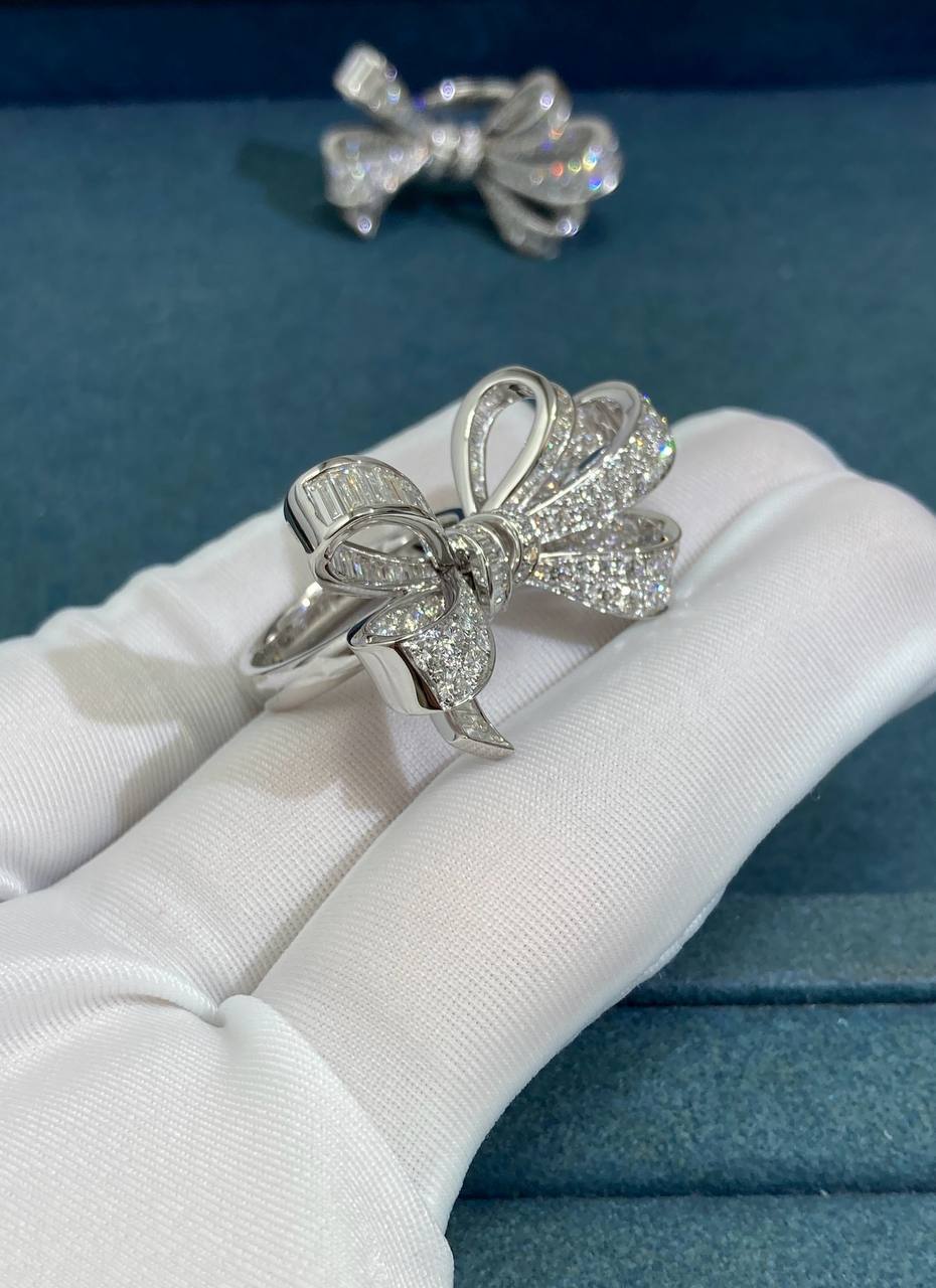 GRFF bow full pave diamond ring