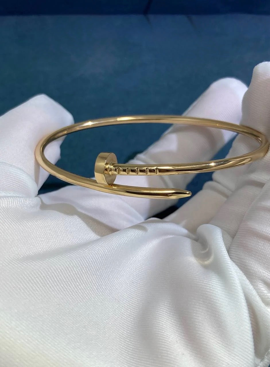 Nail bracelet, Small model