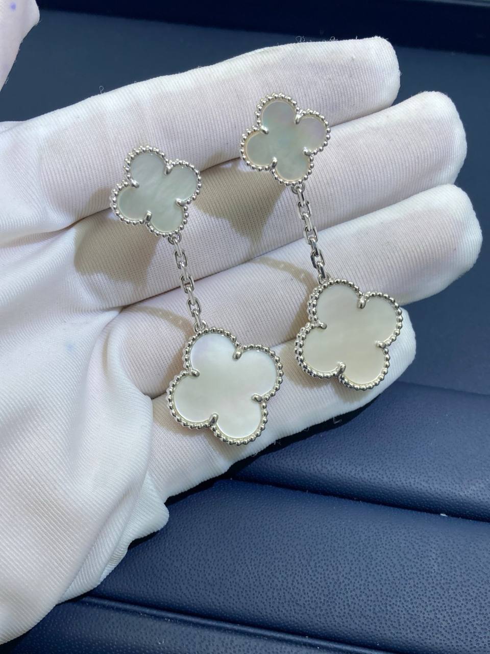 VC Mother-of-Pearl double earrings