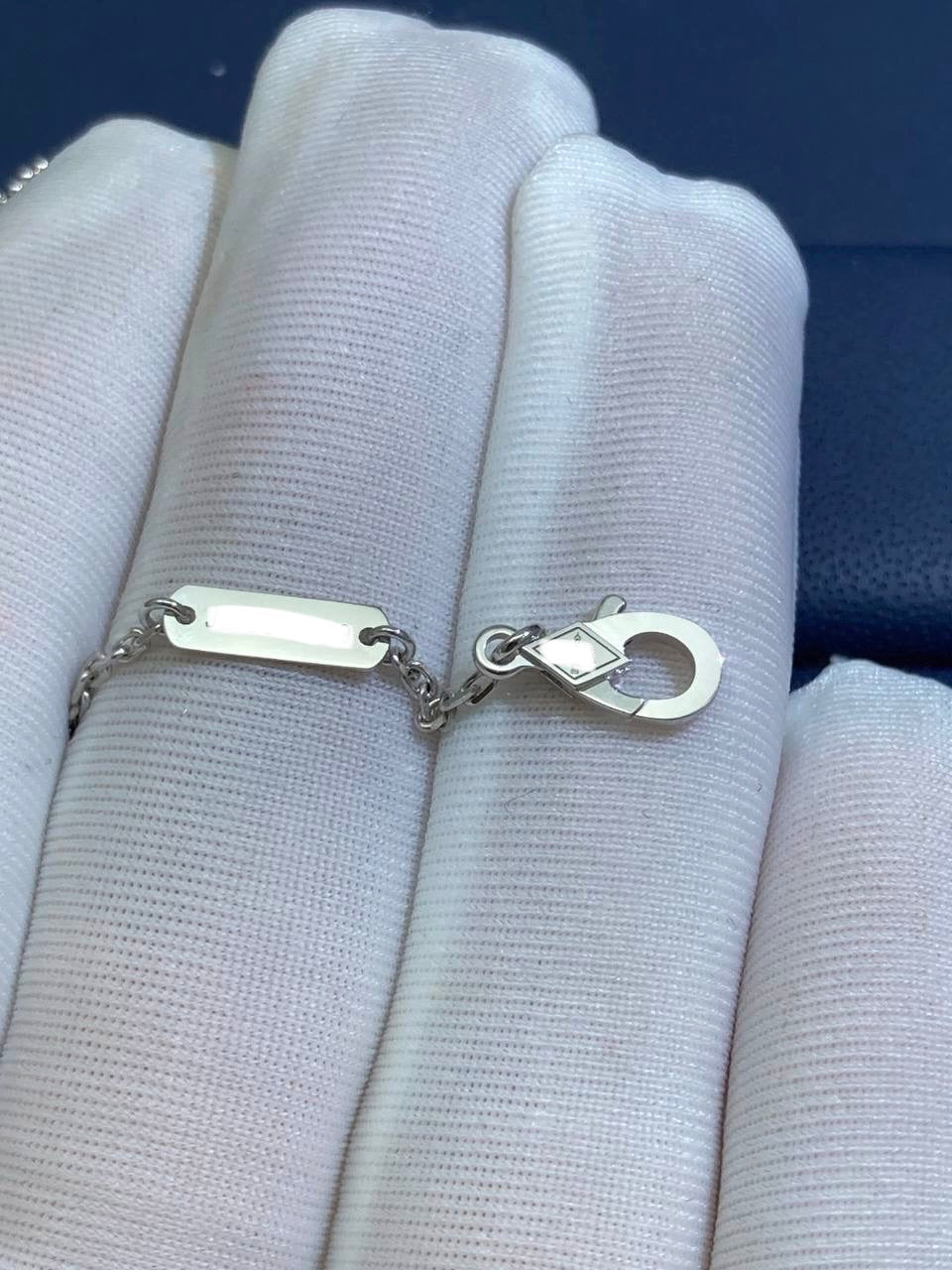 VC white Mother-of-Pearl pendant