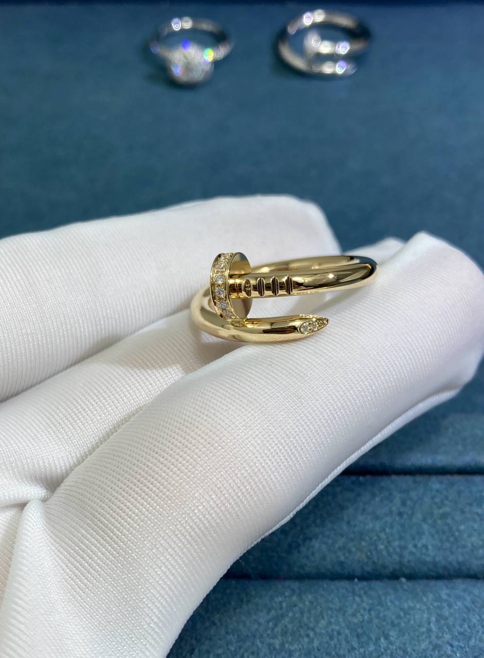 Nail ring with diamonds, Classic model