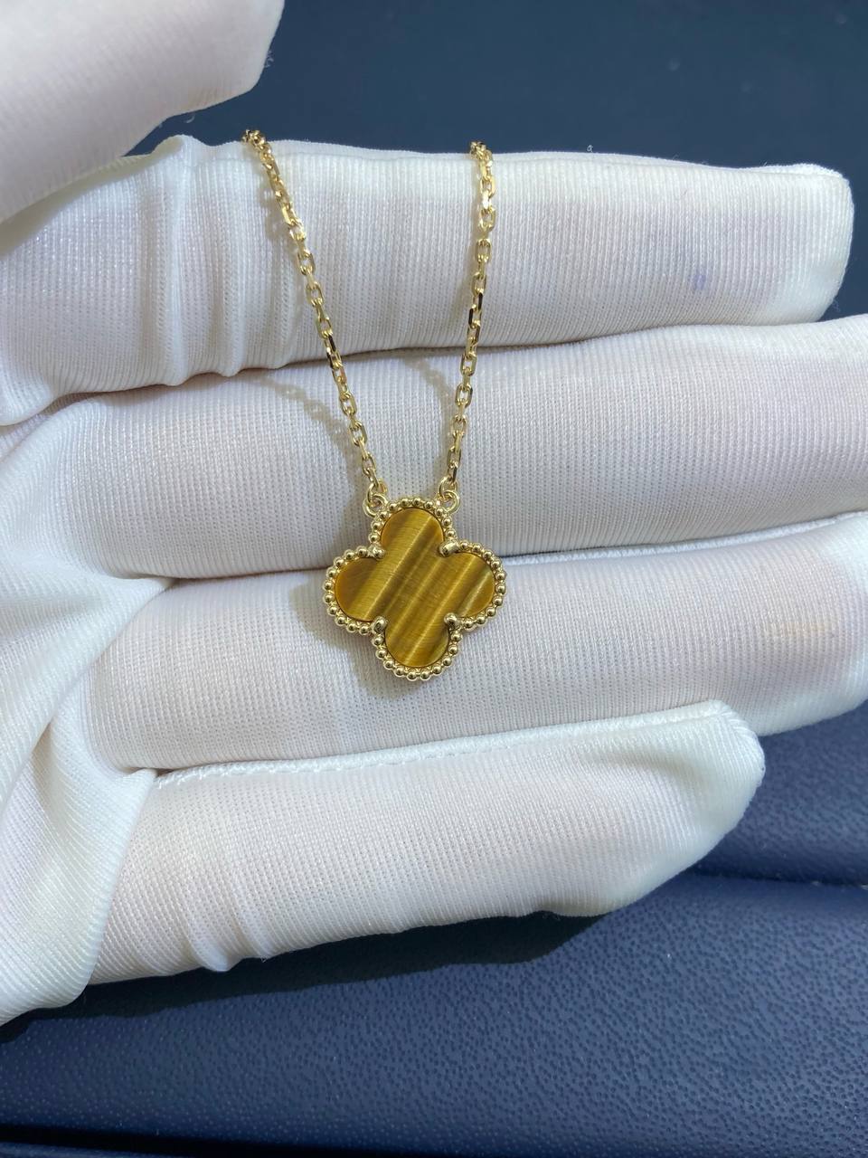 VC Tiger’s eye pendant