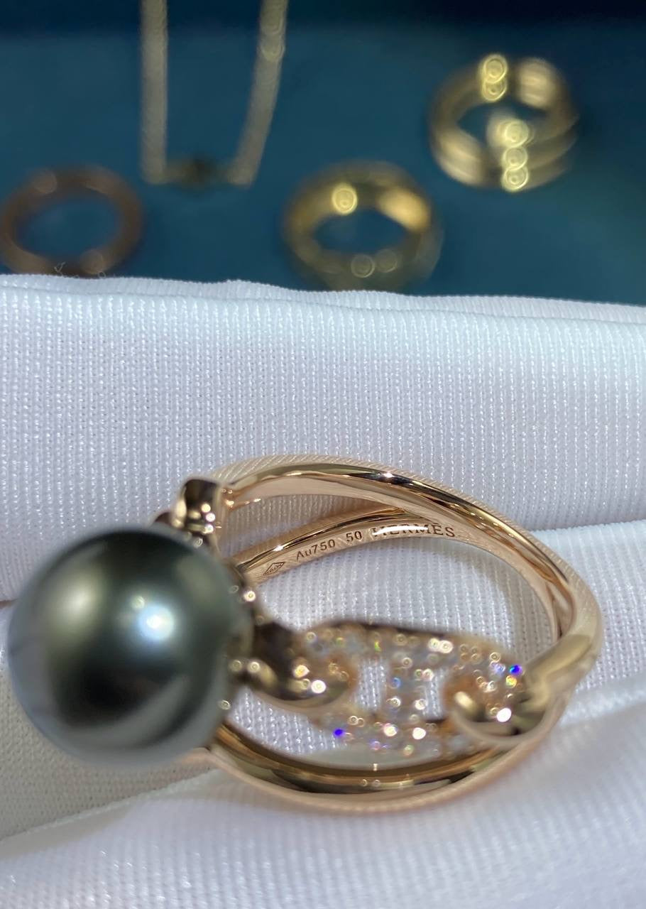 HRMS pearl ring with diamonds