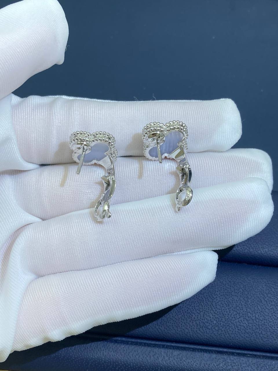 VC Chalcedony earrings 15mm