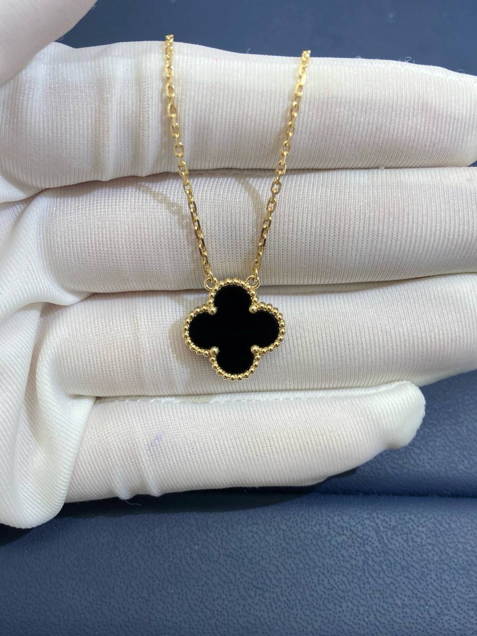 VC Onyx pendant
