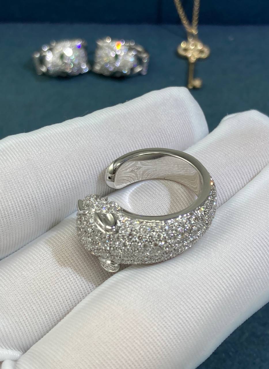 Panther full pave diamond ring Medium model