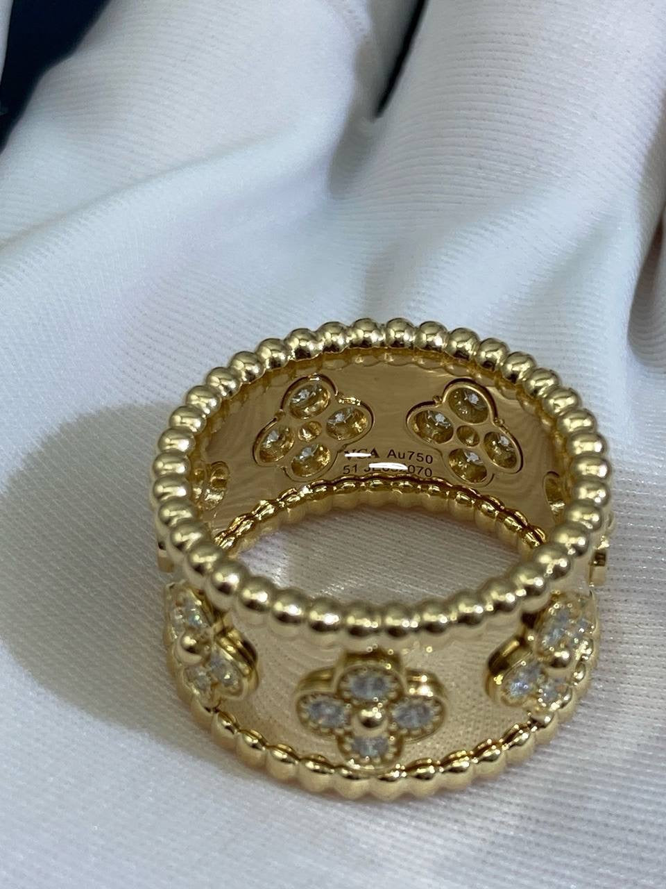 VC ring with diamonds, Medium model