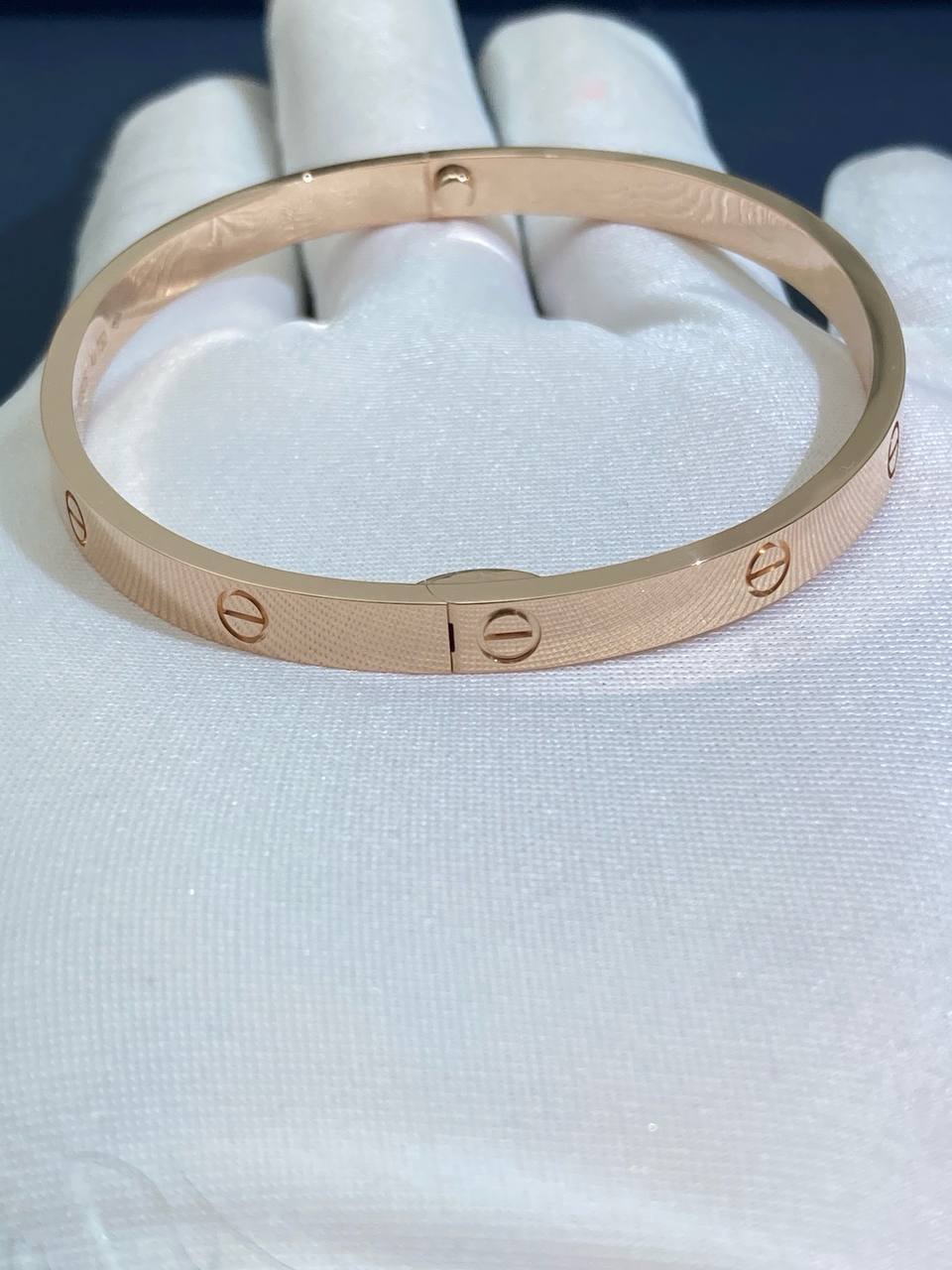 Love bracelet, Small model