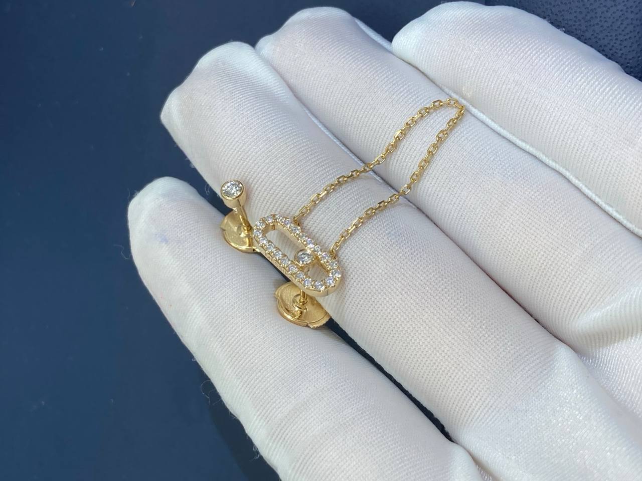 MSSK move uno chain and stud earrings
