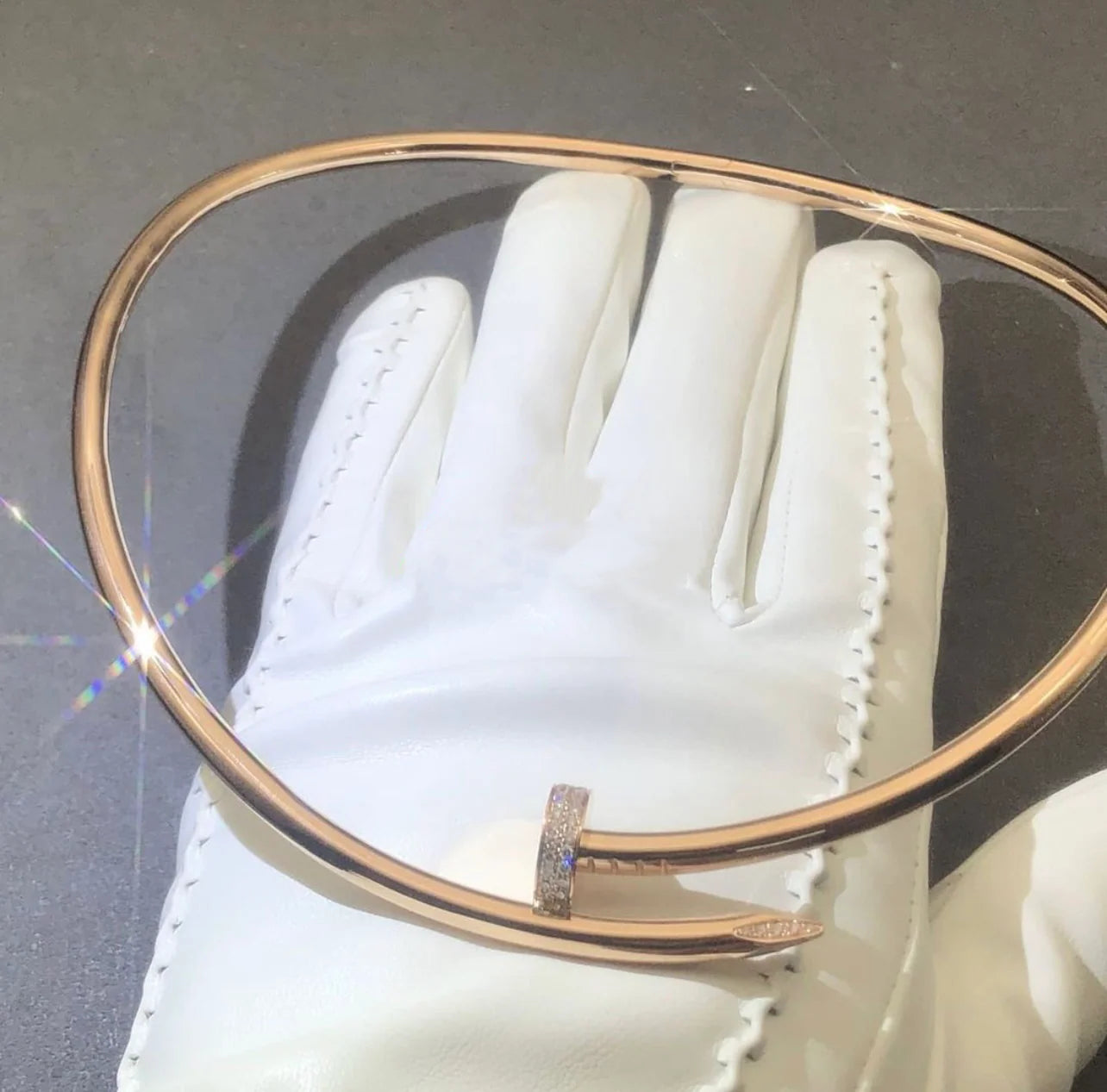 Nail necklace with diamonds, Medium model