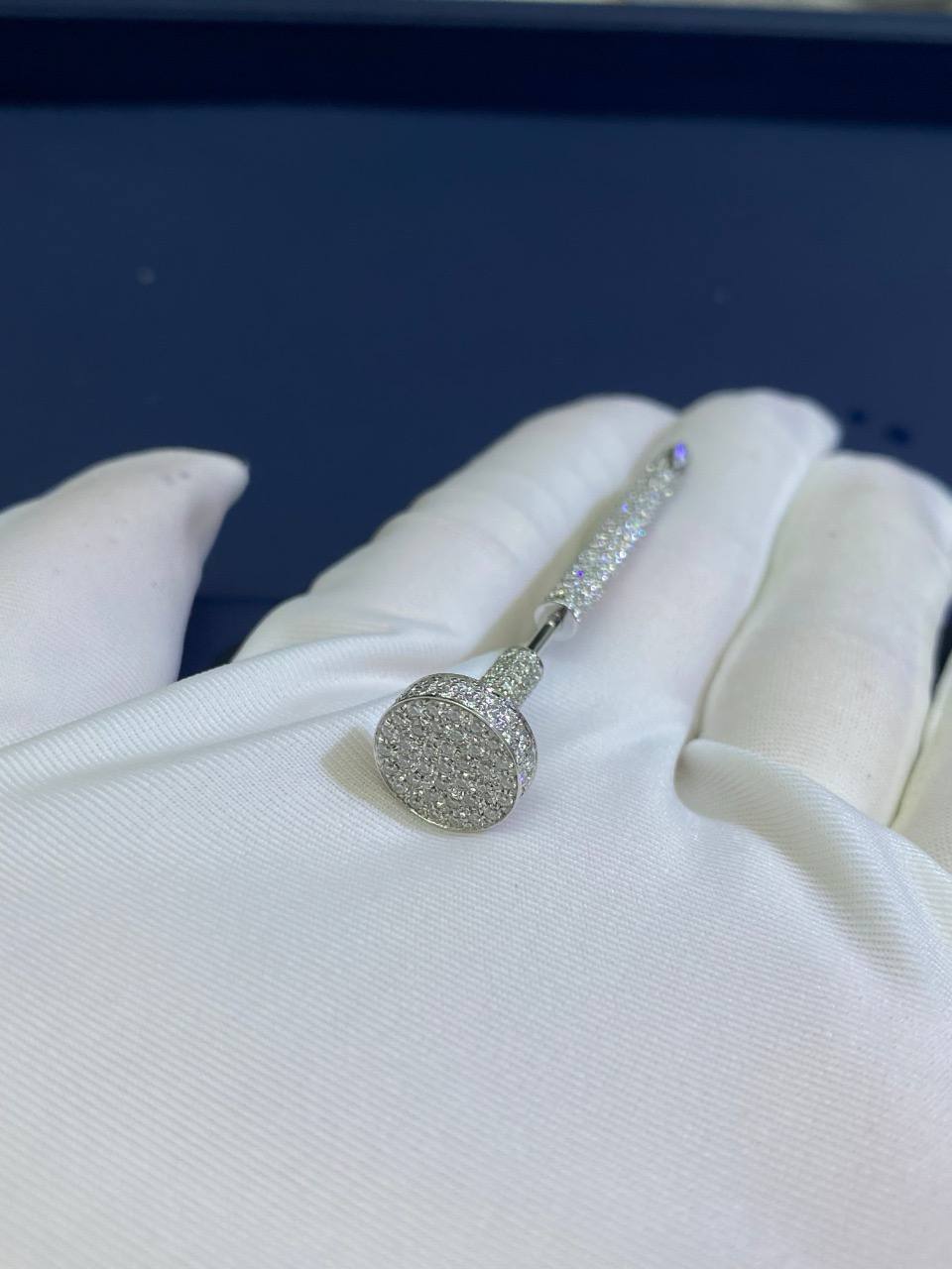 Nail full pave diamond brooch